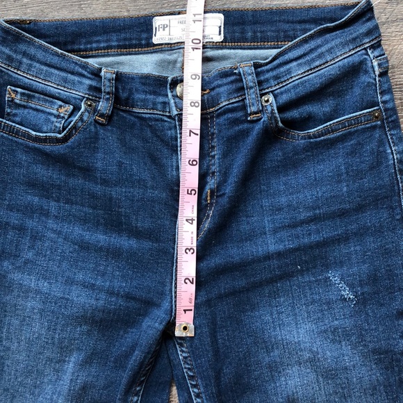 Free People Great Heights frayed skinny jeans - Picture 7 of 8